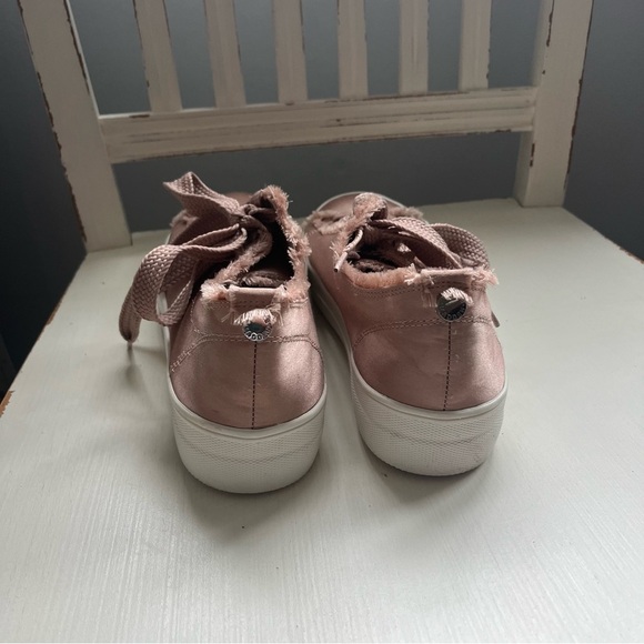 Pink Steve Madden Sneakers Size 7 - Picture 5 of 7